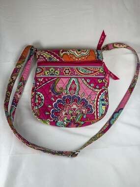 Vera Bradley Quilted Paisley Pattern Small Crossbody Handbag Preppy